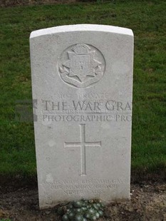 LA LAITERIE MILITARY CEMETERY - LINSTEAD, WILLIAM CHARLES
