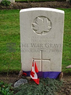 LA LAITERIE MILITARY CEMETERY - LOGAN, HOWARD EVERETT
