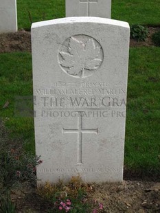 LA LAITERIE MILITARY CEMETERY - MARTIN, WILLIAM ALFRED