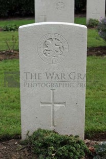 LA LAITERIE MILITARY CEMETERY - MAUGHAN, W