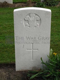 LA LAITERIE MILITARY CEMETERY - McENROE, JAMES