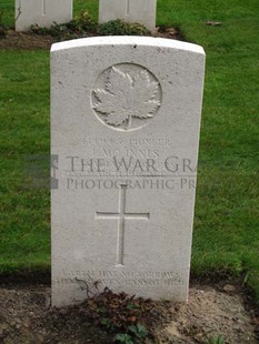 LA LAITERIE MILITARY CEMETERY - McINNIS, JAMES