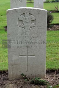 LA LAITERIE MILITARY CEMETERY - McLARNEY, J