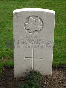 LA LAITERIE MILITARY CEMETERY - McLEAN, JOHN ARCHIBALD