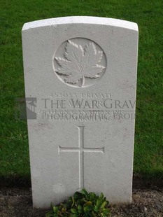 LA LAITERIE MILITARY CEMETERY - MILLER, T