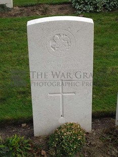 LA LAITERIE MILITARY CEMETERY - MORAN, ALBERT ARTHUR