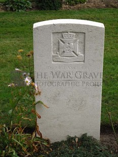 LA LAITERIE MILITARY CEMETERY - PALMER, RICHARD THOMAS