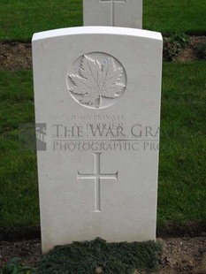 LA LAITERIE MILITARY CEMETERY - POIRIER, A