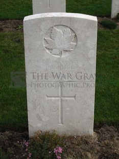 LA LAITERIE MILITARY CEMETERY - POIRIER, P