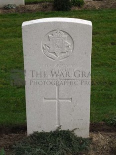 LA LAITERIE MILITARY CEMETERY - POWELL, J F