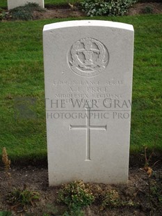LA LAITERIE MILITARY CEMETERY - PRICE, A F