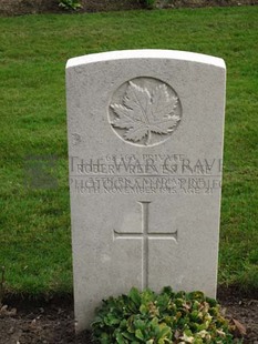 LA LAITERIE MILITARY CEMETERY - PYKE, ROBERT REEVES