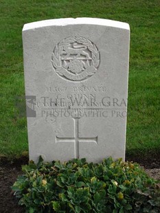 LA LAITERIE MILITARY CEMETERY - QUINN, C