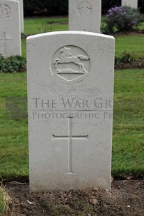 LA LAITERIE MILITARY CEMETERY - RISK, HUMPHREY