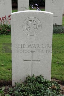 LA LAITERIE MILITARY CEMETERY - ROBERTS, EDWARD