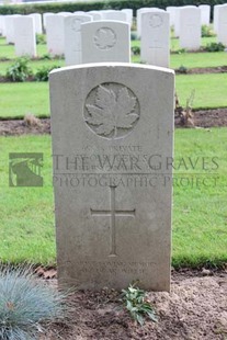 LA LAITERIE MILITARY CEMETERY - ROBERTS, W O