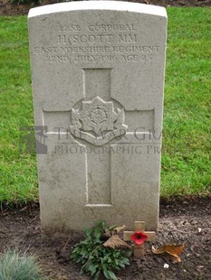 LA LAITERIE MILITARY CEMETERY - SCOTT, H