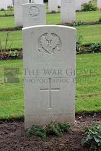 LA LAITERIE MILITARY CEMETERY - SLACK, W