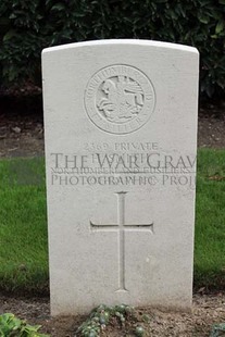 LA LAITERIE MILITARY CEMETERY - SMITH, HENRY