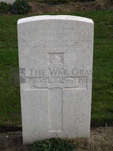 LA LAITERIE MILITARY CEMETERY - SMITH, JAMES