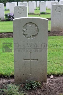 LA LAITERIE MILITARY CEMETERY - SMITH, T G