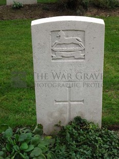 LA LAITERIE MILITARY CEMETERY - TAYLOR, A