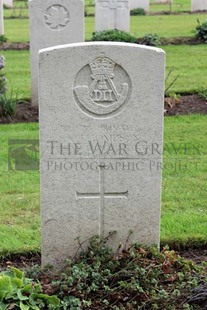 LA LAITERIE MILITARY CEMETERY - THOMPSON, A