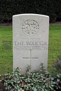 LA LAITERIE MILITARY CEMETERY - TOZER, WILLIAM JOHN