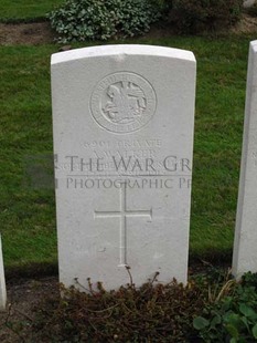 LA LAITERIE MILITARY CEMETERY - WALKER, ALEXANDER