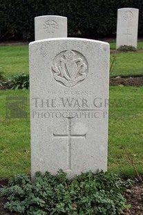 LA LAITERIE MILITARY CEMETERY - WILSON, J