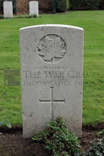 LA LAITERIE MILITARY CEMETERY - WRIGHT, R