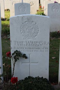 DADIZEELE NEW BRITISH CEMETERY - BRADFORD, JOHN HENRY