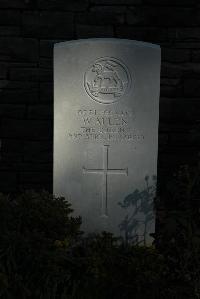 Croisilles British Cemetery - Allen, Walter