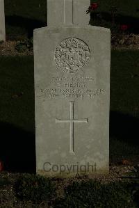 Croisilles British Cemetery - Henry, P