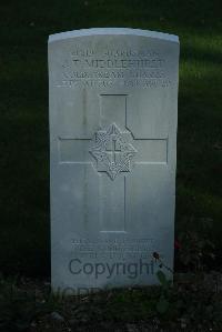 Croisilles British Cemetery - Middlehurst, James Thomas