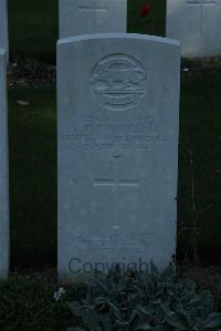 Croisilles British Cemetery - Moulds, Harry Edward