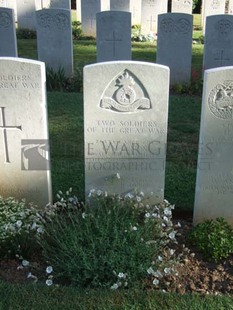 Y RAVINE CEMETERY, BEAUMONT-HAMEL - LEMON, GILBERT MELVILLE