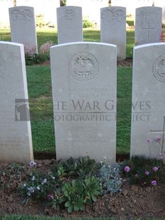 Y RAVINE CEMETERY, BEAUMONT-HAMEL - SIDGWICK, THOMAS ALLEN