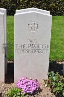 MONT HUON MILITARY CEMETERY, LE TREPORT - ALBRECHT, PAUL