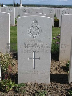 MONT HUON MILITARY CEMETERY, LE TREPORT - ALDRIDGE, EDGAR THOMAS