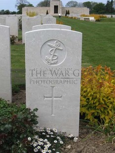 MONT HUON MILITARY CEMETERY, LE TREPORT - ALLAN, H S