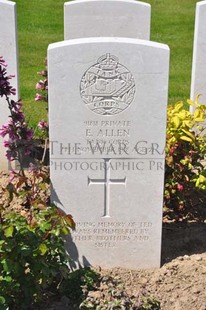 MONT HUON MILITARY CEMETERY, LE TREPORT - ALLEN, EDWARD