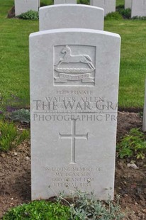 MONT HUON MILITARY CEMETERY, LE TREPORT - ALLEN, WALTER
