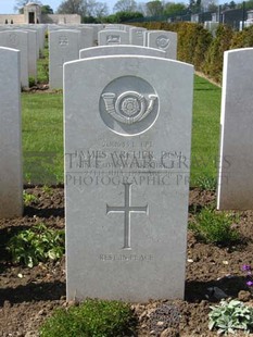 MONT HUON MILITARY CEMETERY, LE TREPORT - ARCHER, JAMES