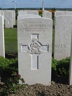 MONT HUON MILITARY CEMETERY, LE TREPORT - ASHWORTH, H