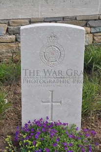 MONT HUON MILITARY CEMETERY, LE TREPORT - ATTRIDGE, JAMES THOMAS