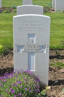 MONT HUON MILITARY CEMETERY, LE TREPORT - BACON, FREDERICK WILLIAM