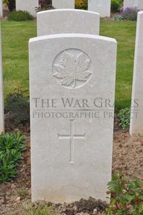 MONT HUON MILITARY CEMETERY, LE TREPORT - BAGG, ROBERT MILTON