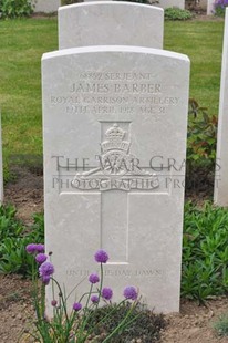 MONT HUON MILITARY CEMETERY, LE TREPORT - BARBER, JAMES