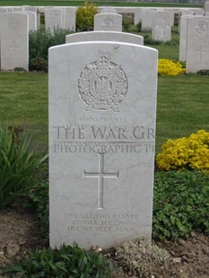 MONT HUON MILITARY CEMETERY, LE TREPORT - BARCLAY, WILLIAM WILKIE SPENCE